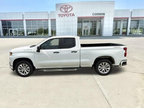 Used 2020 Chevrolet Silverado 1500 Custom w/ Custom Value Package AWD/4WD image 39