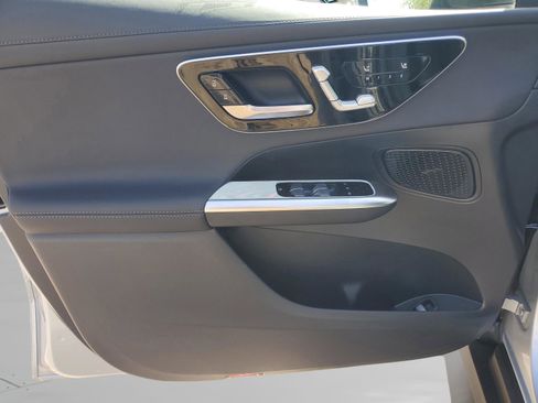 Used 2026 Mercedes-Benz GLC 300 image 17