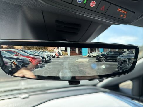 New 2026 Chevrolet Equinox EV LT image 32