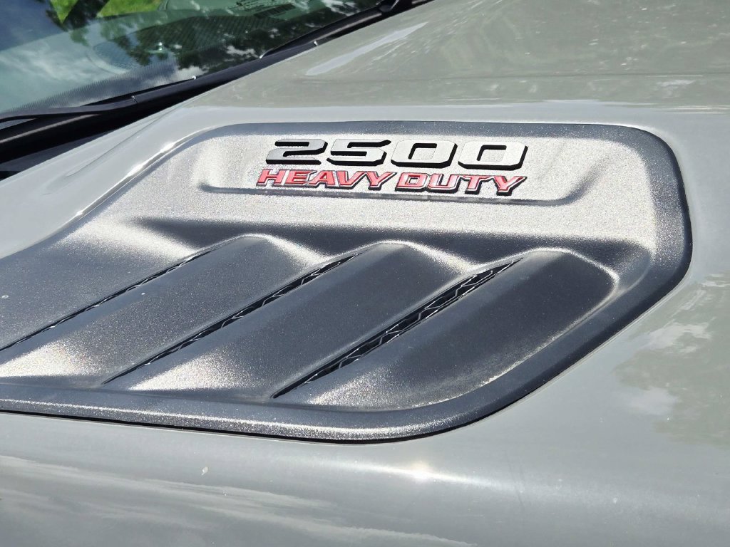 New 2026 RAM 2500 Laramie w/ Night Edition AWD/4WD image 13
