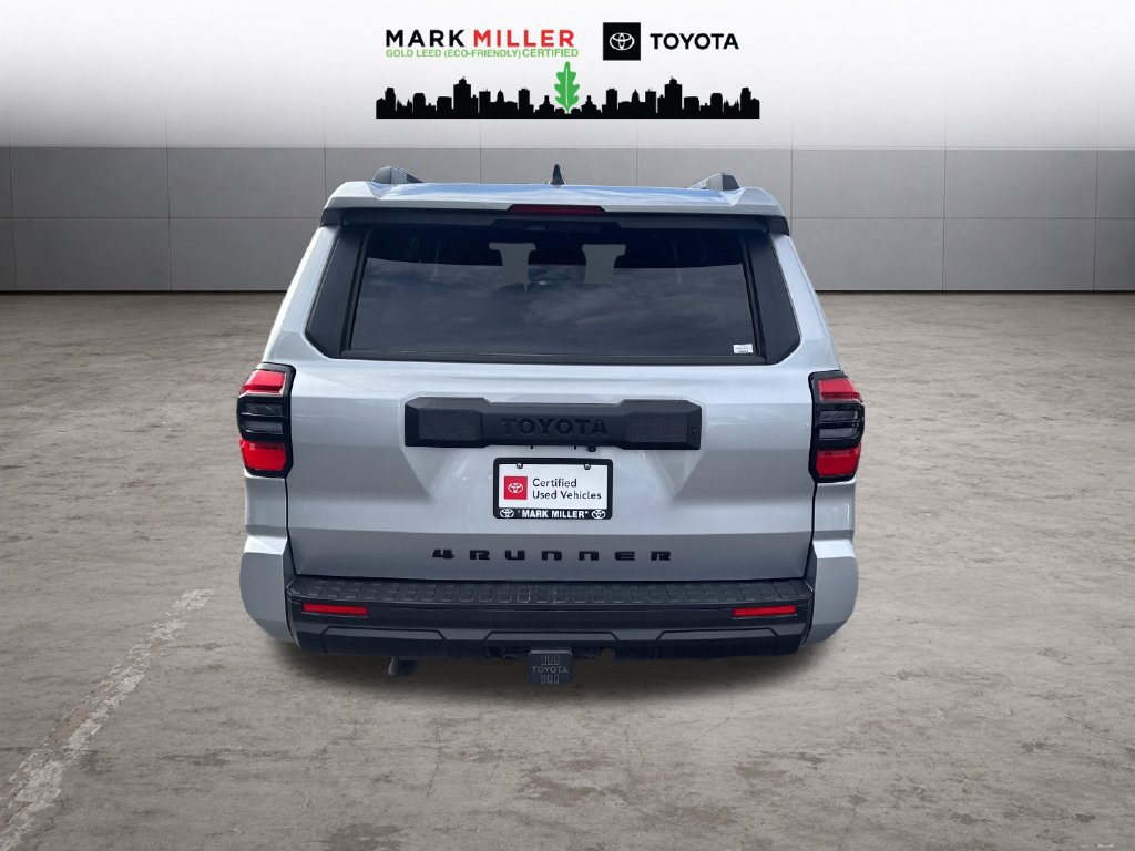 Certified 2025 Toyota 4Runner SR5 AWD/4WD image 4