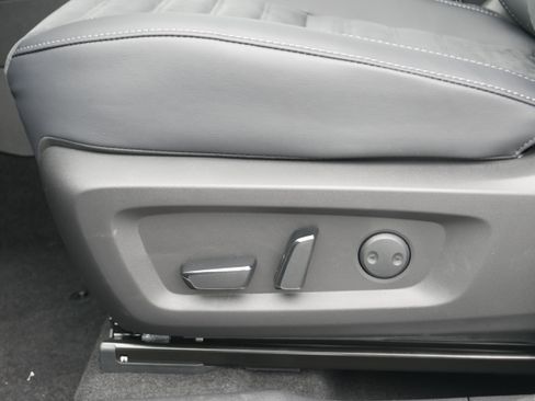 New 2026 Mitsubishi Outlander SE AWD/4WD image 13