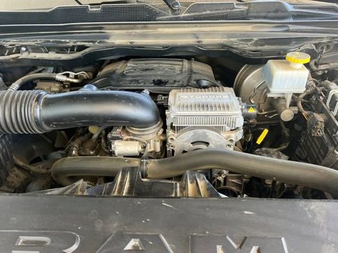 Used 2024 RAM 1500 Laramie AWD/4WD image 23