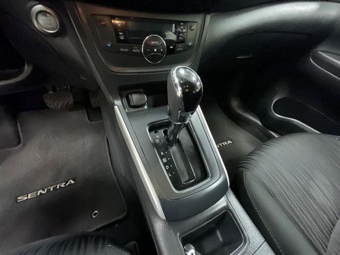 Used 2019 Nissan Sentra SV FWD image 15