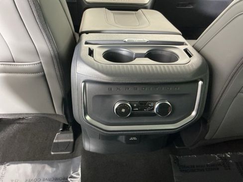 New 2025 Ford Expedition Max Active image 27