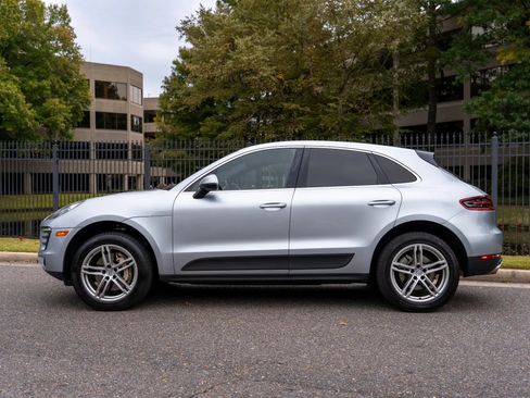 Used 2016 Porsche Macan S image 10