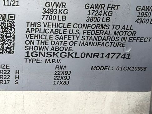 Used 2022 Chevrolet Suburban High Country image 35