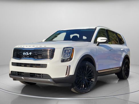Used 2022 Kia Telluride EX w/ EX Premium Package image 2