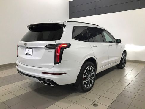 Certified 2024 Cadillac XT6 Sport w/ Technology Package image 9