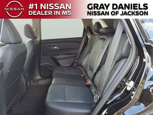 Certified 2025 Nissan Rogue Platinum w/ Platinum Premium Package image 26