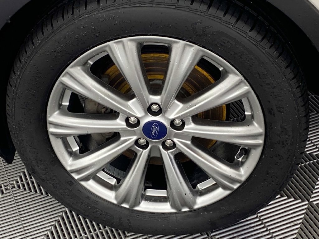Used 2018 Ford Escape Titanium AWD/4WD image 29