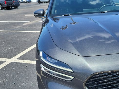 Used 2022 Genesis G70 3.3T RWD image 7