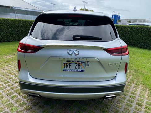 Used 2019 INFINITI QX50 Essential w/ Sensory Package FWD image 6