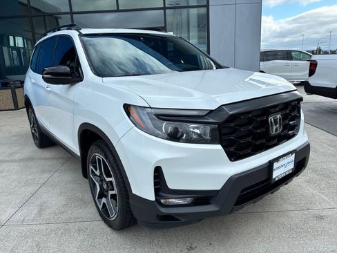 Used 2022 Honda Passport Elite image 3