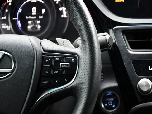 Used 2022 Lexus ES 300h F Sport image 22