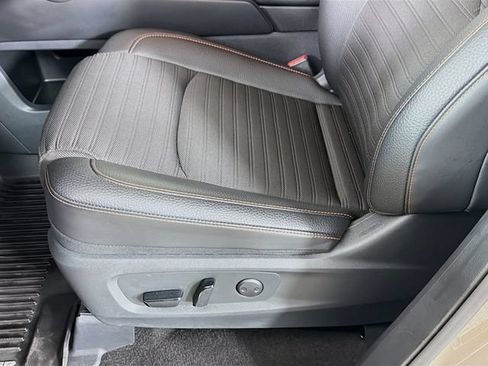 Used 2025 Nissan Pathfinder Rock Creek AWD/4WD image 23