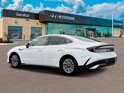 New 2026 Hyundai Sonata Limited FWD image 4