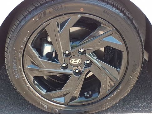 Certified 2026 Hyundai Elantra Sport FWD image 9