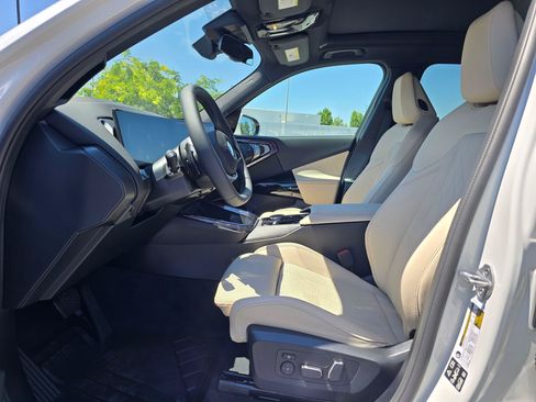 New 2026 BMW X3 xDrive30i w/ Premium Package AWD/4WD image 10