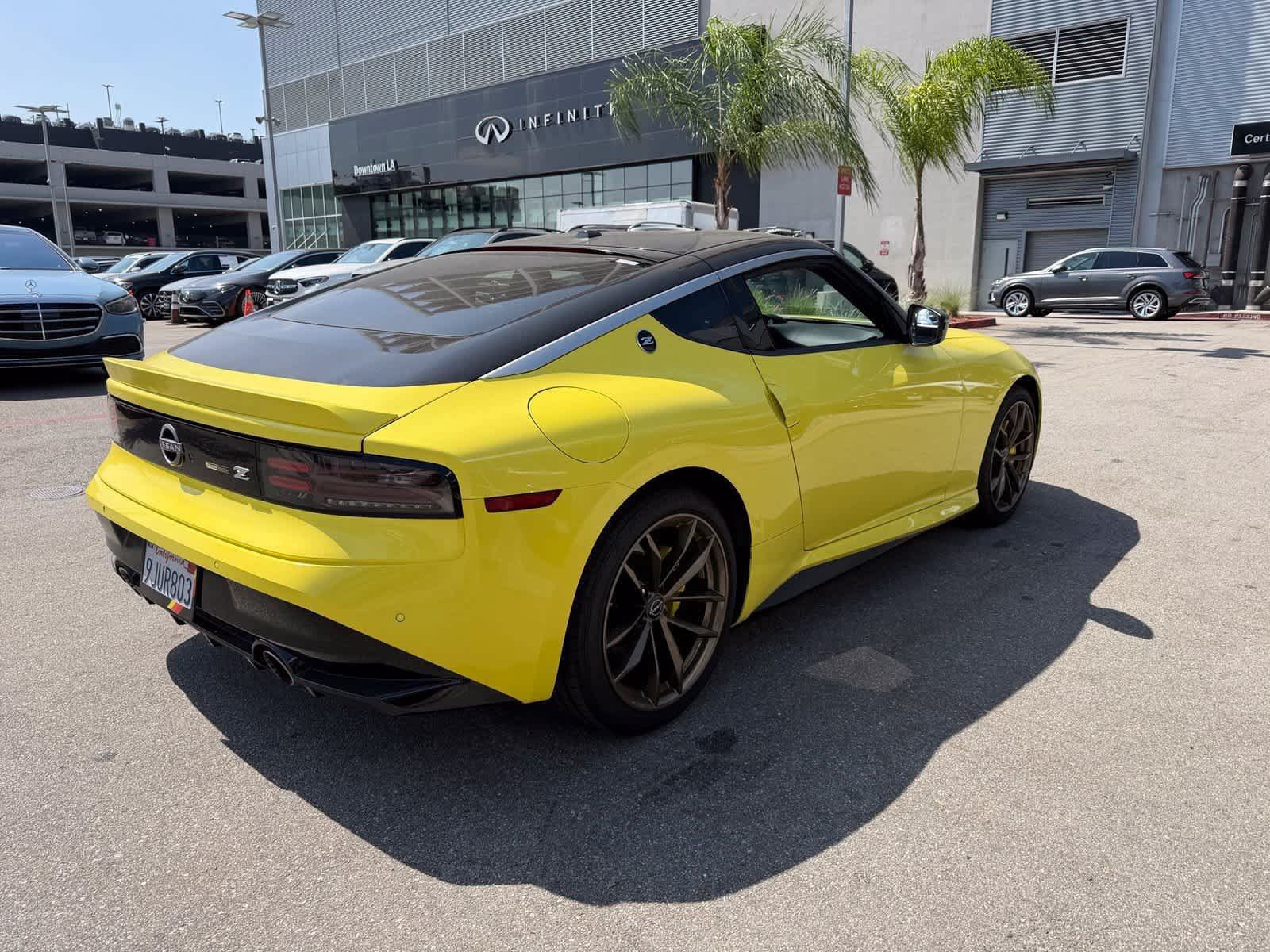 Used 2023 Nissan Z w/ Floor Mat Package (L93) RWD image 3