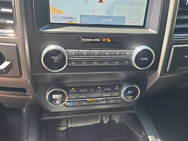Used 2020 Ford Expedition XLT w/ Equipment Group 202A AWD/4WD image 19