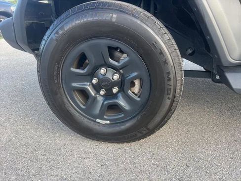 Certified 2020 Jeep Wrangler Sport AWD/4WD image 23