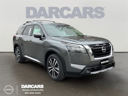New 2025 Nissan Pathfinder Platinum w/ Cargo Package