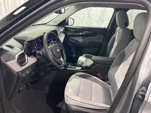 New 2025 Chevrolet TrailBlazer LT w/ Convenience Package image 7