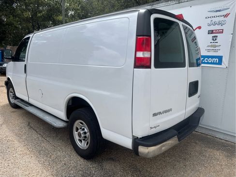 Used 2023 GMC Savana 2500 w/ Driver Convenience Package image 7