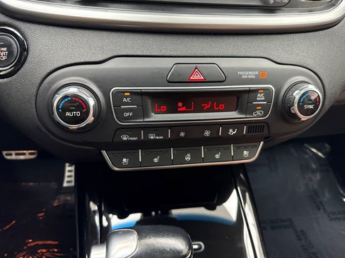 Used 2019 Kia Sorento SX AWD/4WD image 29