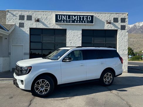 Used 2025 Ford Expedition Active AWD/4WD image 10