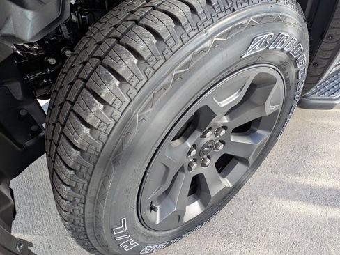 New 2026 RAM 1500 4x4 Crew Cab image 44