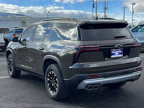 Certified 2025 Chevrolet Traverse Z71 w/ Enhanced Driving Package image 7