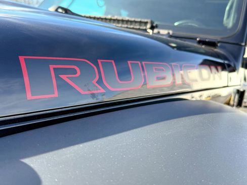 Used 2021 Jeep Wrangler Unlimited Rubicon w/ Xtreme Recon 35" Tire Package image 12