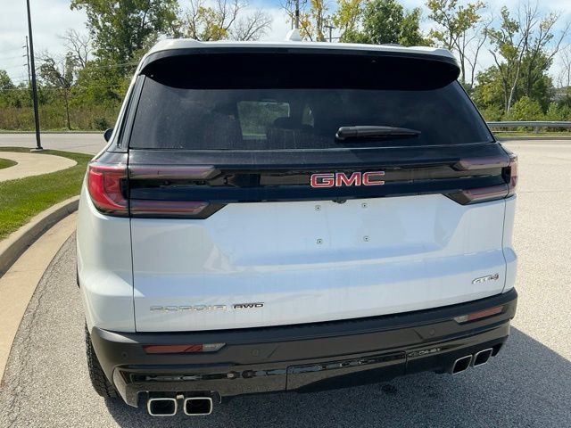 Used 2025 GMC Acadia AT4 AWD/4WD image 10