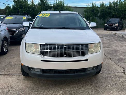 Used 2010 Lincoln MKX 2WD image 2