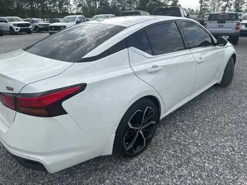 Used 2024 Nissan Altima 2.5 SR w/ SR Premium Package image 4
