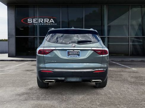 Used 2023 Buick Enclave Essence FWD image 4