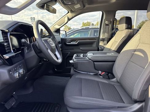New 2026 GMC Sierra 1500 SLE image 11