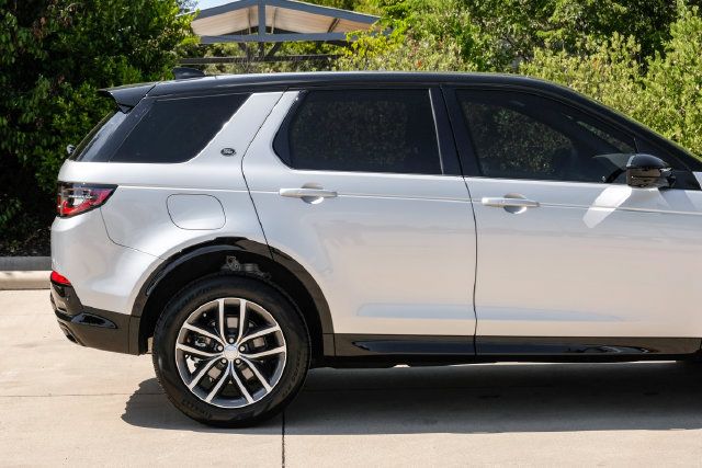 Used 2026 Land Rover Discovery Sport Landmark AWD/4WD image 9