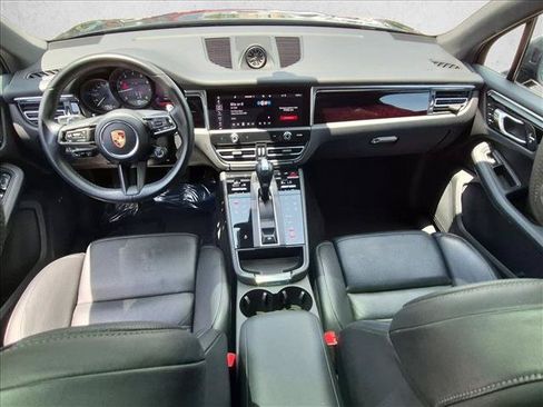 Used 2023 Porsche Macan AWD/4WD image 19