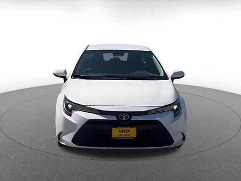Used 2025 Toyota Corolla LE FWD image 3
