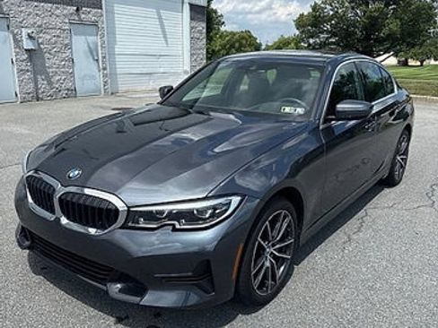 Used 2020 BMW 330i xDrive Sedan w/ Premium Package AWD/4WD image 3