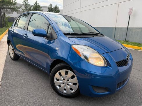 Used 2011 Toyota Yaris 4-Door Hatchback w/ PWR Pkg w/Steel Wheels FWD image 1