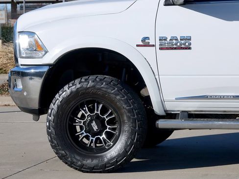 Used 2018 RAM 2500 Limited image 11