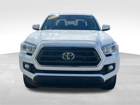 Certified 2020 Toyota Tacoma SR5 AWD/4WD image 8