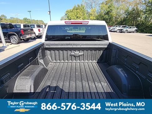 New 2026 Chevrolet Silverado 1500 LT w/ Z71 Off-Road Package AWD/4WD image 9