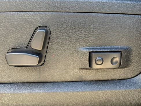 New 2026 RAM 2500 Laramie w/ Night Edition AWD/4WD image 14