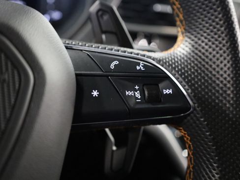 Used 2021 Lamborghini Urus image 25