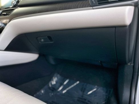 Used 2018 Honda Accord EX-L image 26